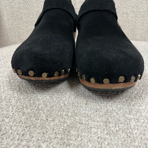 Lisa b. - Picture 6 of 10